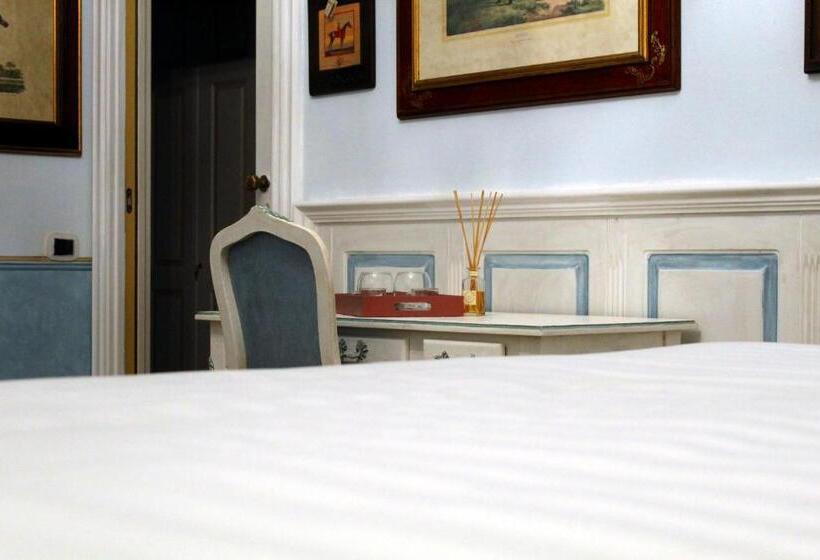 اتاق استاندارد, Les Suite Royales