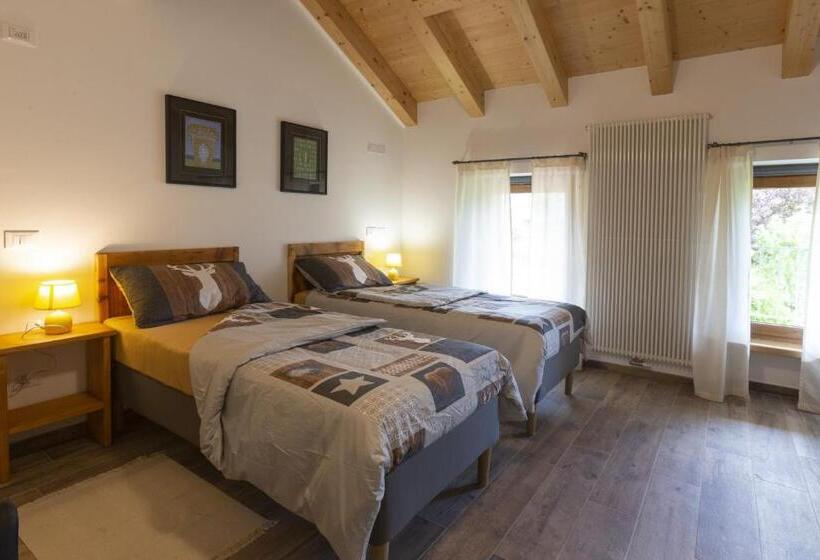 Superiorrum Bergsutsikt, Lio E Lara