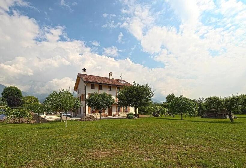 Superiorrum Bergsutsikt, Lio E Lara