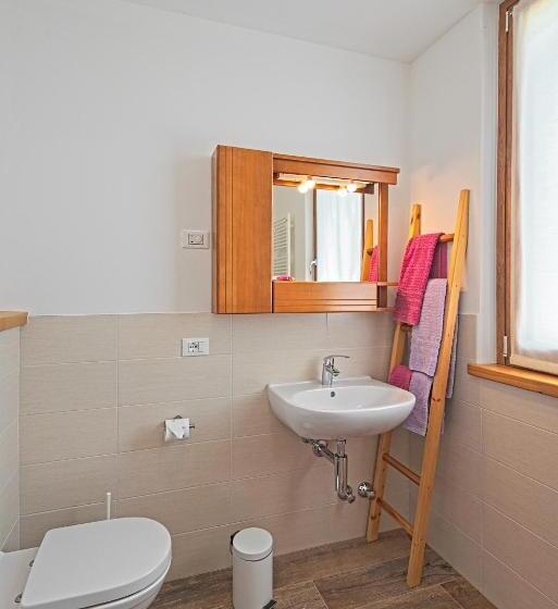 Familjerum, Lio E Lara