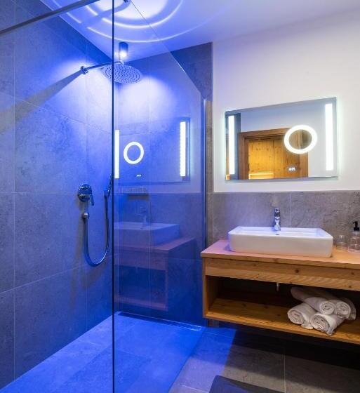 Номер Стандарт, Moserhof