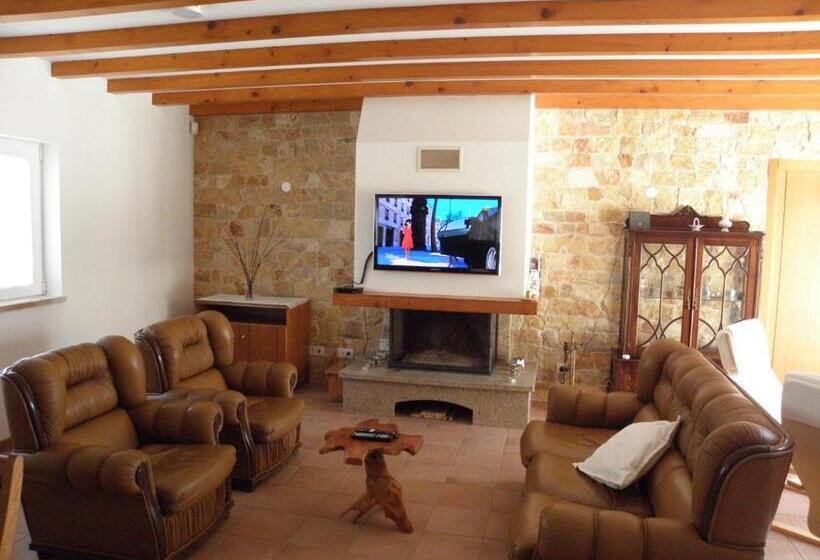 ２ベッドルームハウス, Quinta Mata Da Sé