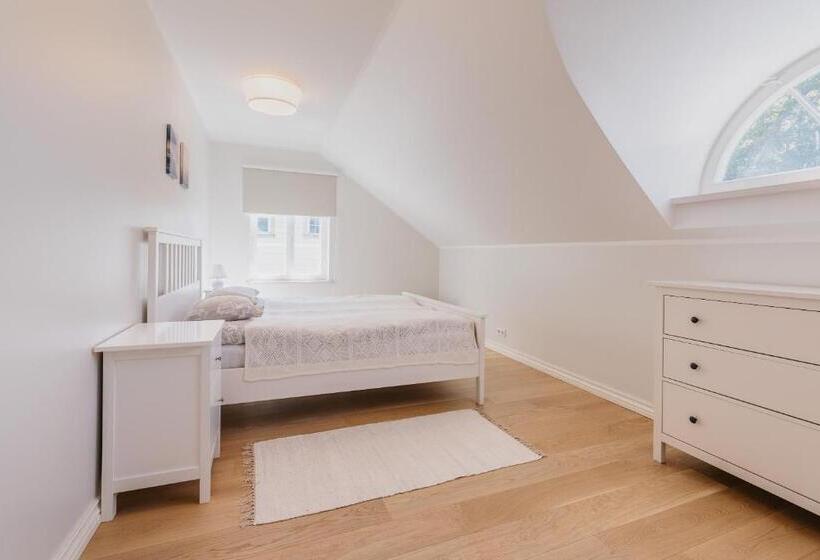 سوییت جونیور با بالکن, Wiigi Apartments