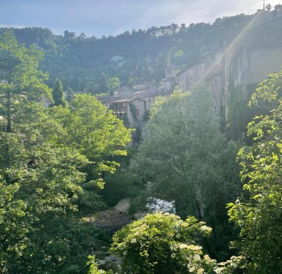 패밀리 스위트, La Mascotte