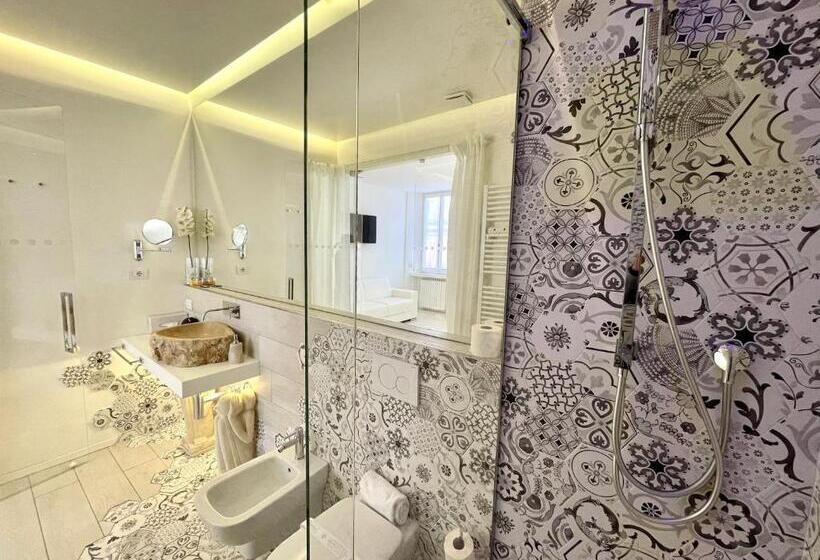 Chambre Deluxe, Mariarosa Suites