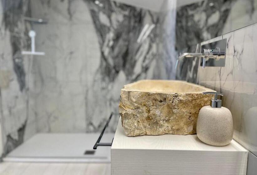 Studio Deluxe, Mariarosa Suites