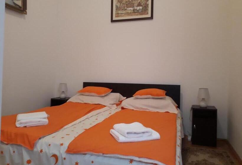 Апартаменты 2 Спальни, Piac Utcai Apartman 2