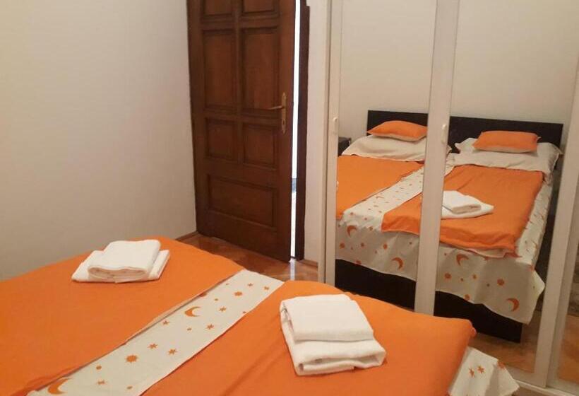 آپارتمان 2 خوابه, Piac Utcai Apartman 2