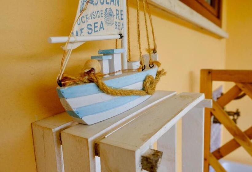 اتاق استاندارد با تراس, Peperosa In Collina B&b