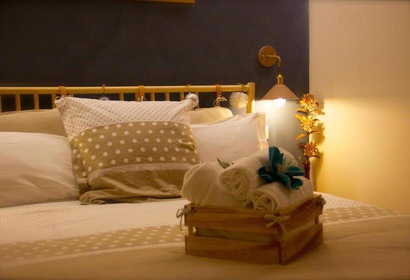 اتاق استاندارد با تراس, Peperosa In Collina B&b