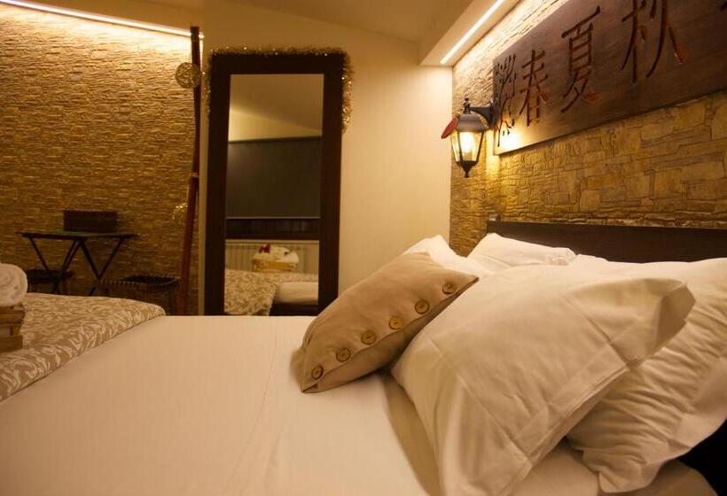 اتاق لوکس با بالکن, Peperosa In Collina B&b