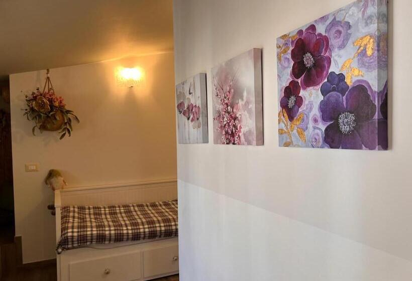 سوییت خانوادگی, Peperosa In Collina B&b