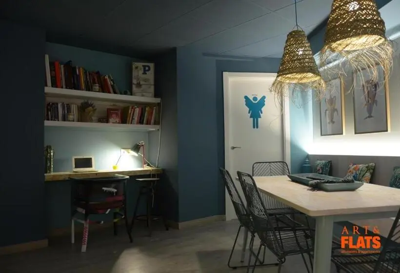 اتاق استاندارد سه نفره, Art&flats Hostel