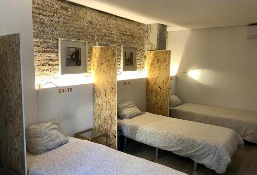 غرفة قياسية رباعية حمام مشترك, Art&flats Hostel