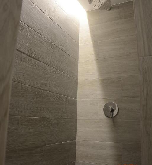 غرفة قياسية فردية حمام مشترك, Art&flats Hostel