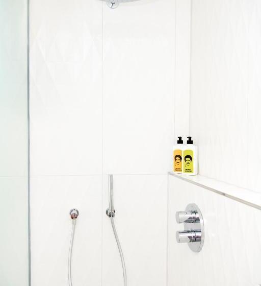 غرفة إقتصادية, Bruno