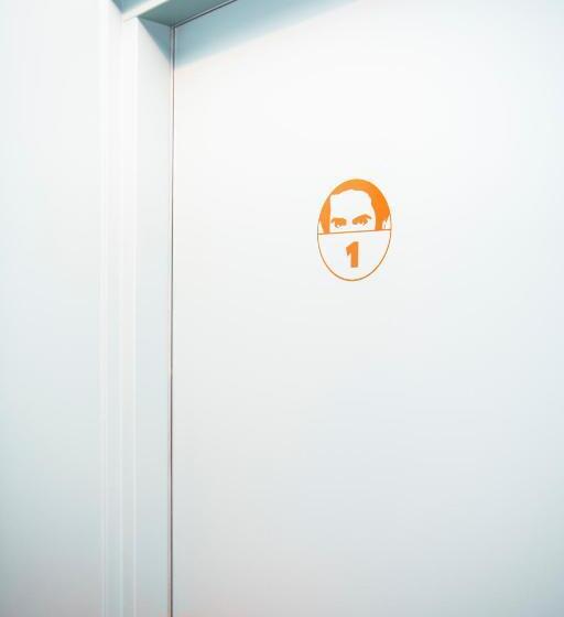 غرفة إقتصادية, Bruno