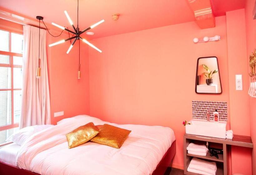 غرفة قياسية, Bruno