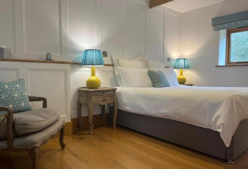 Апартаменты 1 Спальня Нижний Этаж, Hedges House