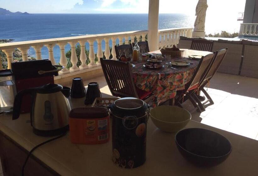 オーシャンビュースタンダードルーム, Villa Goonie