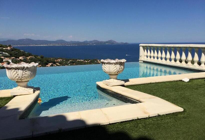 オーシャンビュースタンダードルーム, Villa Goonie