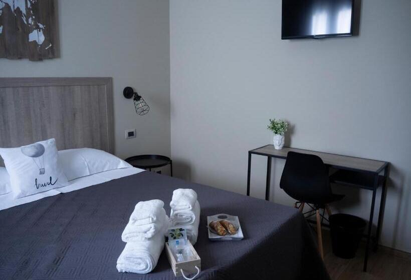 اتاق لوکس سه تخته, Viaggio In Sicilia B&b