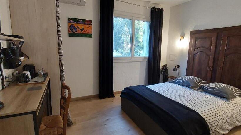 غرفة قياسية, Campagno Chambre D Hote