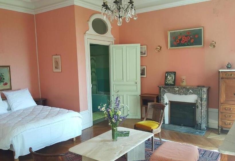 标准房带园景, Château De Montpatey