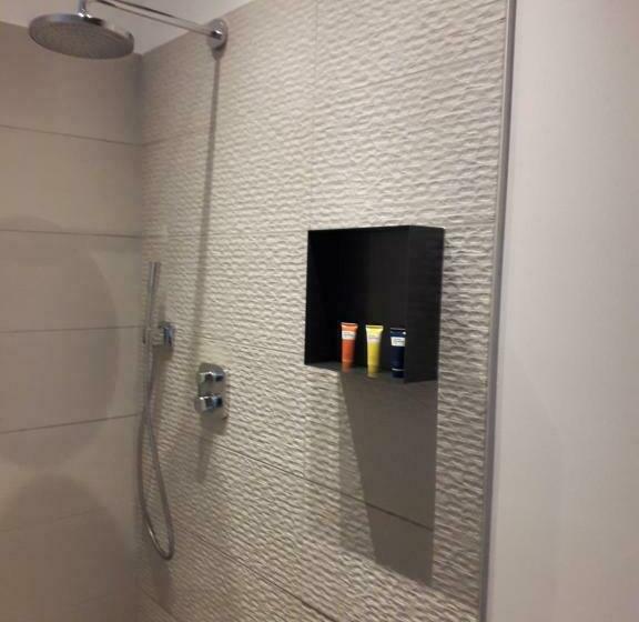 غرفة قياسية, De Bonderbei