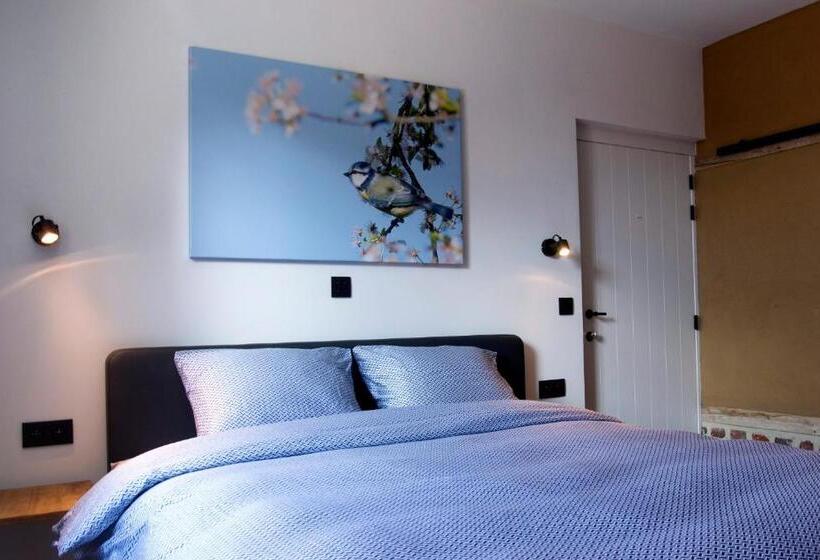 غرفة قياسية, De Bonderbei