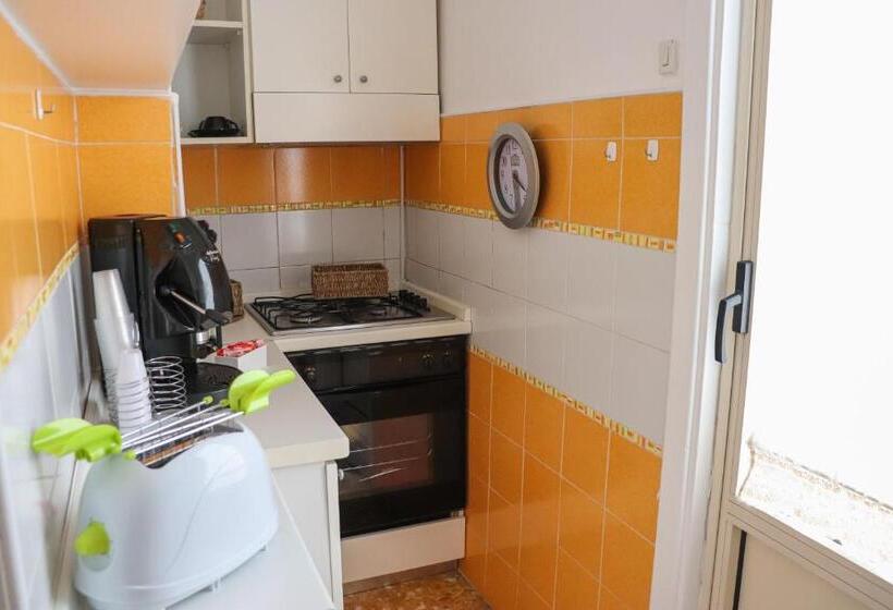 استودیو خانوادگی, Love Stabia