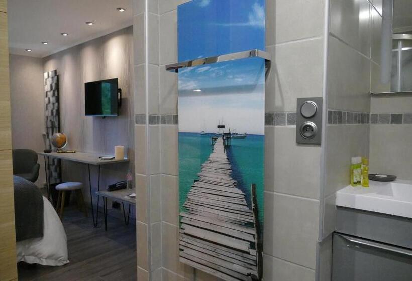 Номер Стандарт Вид на Море, Villa Les Quatre Vents