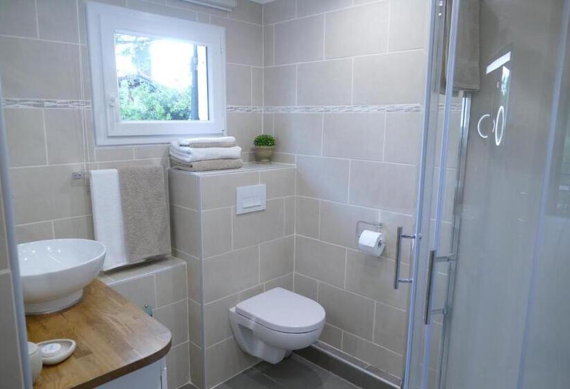 オーシャンビュースタンダードルーム, Villa Les Quatre Vents