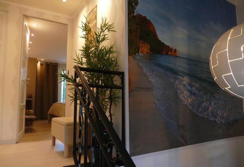 Номер Стандарт Вид на Море, Villa Les Quatre Vents
