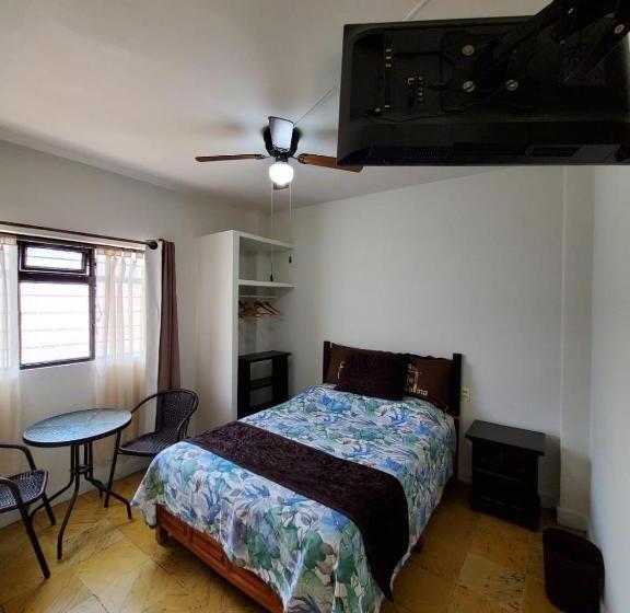 غرفة قياسية, Catalina