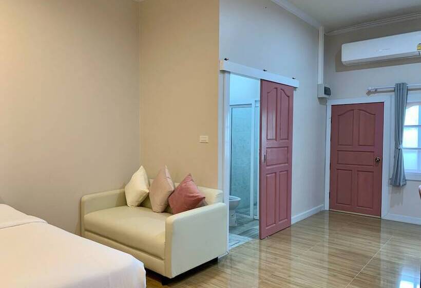 غرفة سوبيريور ثلاثية, Funwan