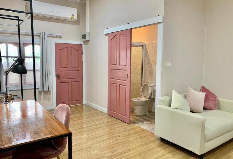 غرفة سوبيريور, Funwan