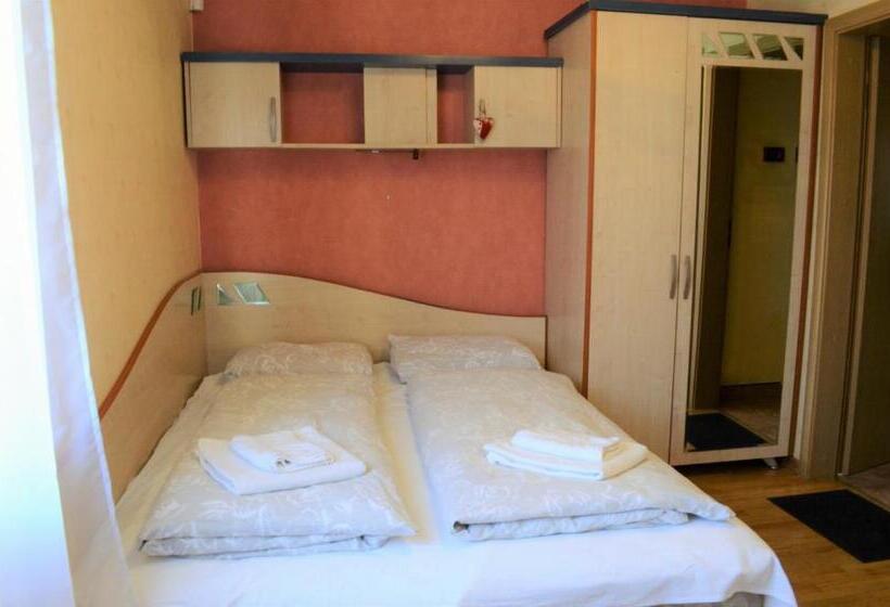 اتاق استاندارد, K8 5 Apartments