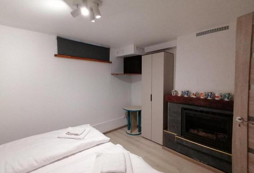 اتاق استاندارد, K8 5 Apartments