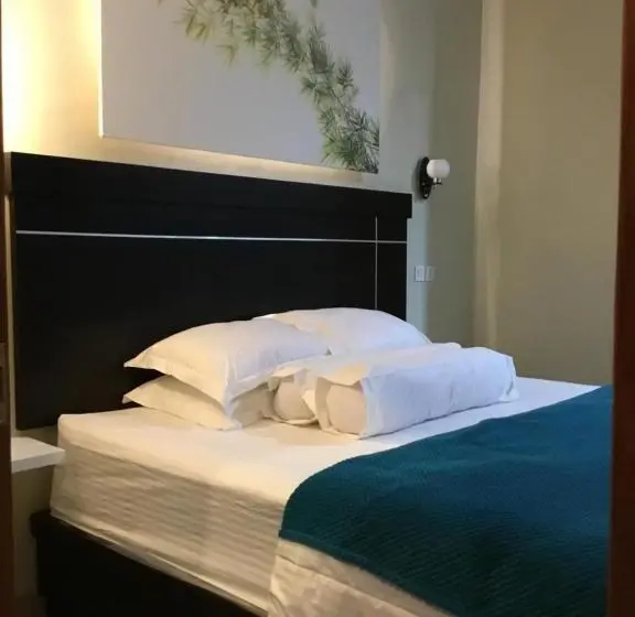バルコニー付きデラックスルーム, The Villa S Kubu Sandan
