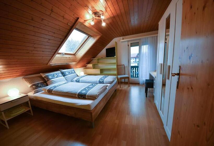 Номер Стандарт Вид на Сад, Pension Chalet Charme