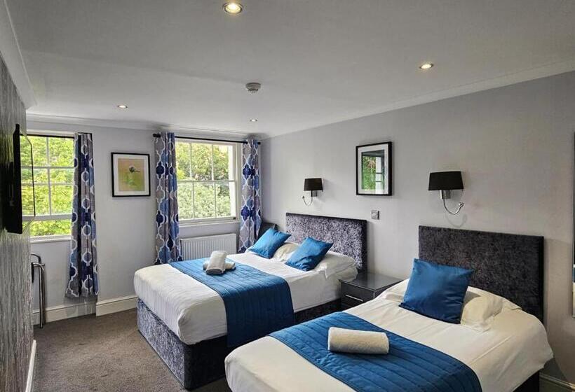 غرفة قياسية ثلاثية, Mentone