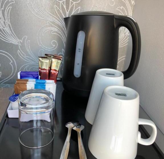 غرفة قياسية رباعية, Mentone