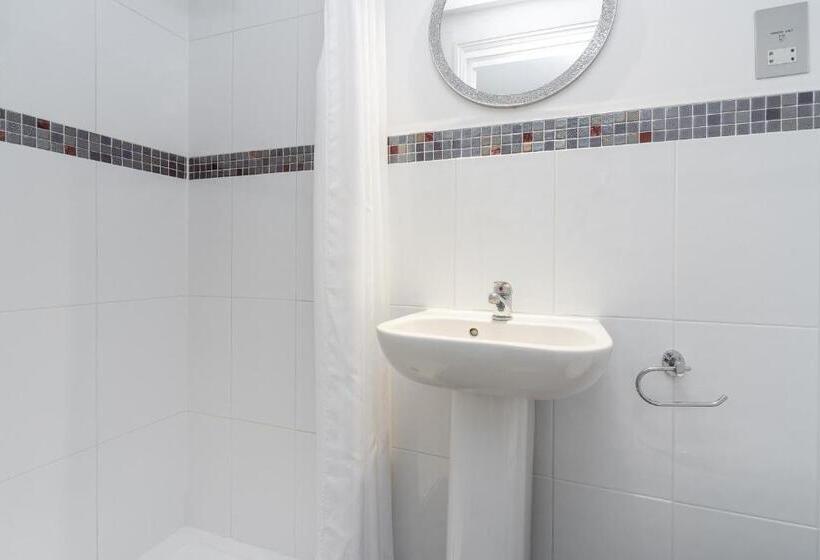 غرفة أساسية, Mentone