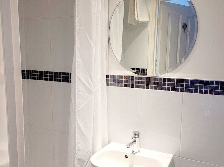 غرفة قياسية فردية, Mentone