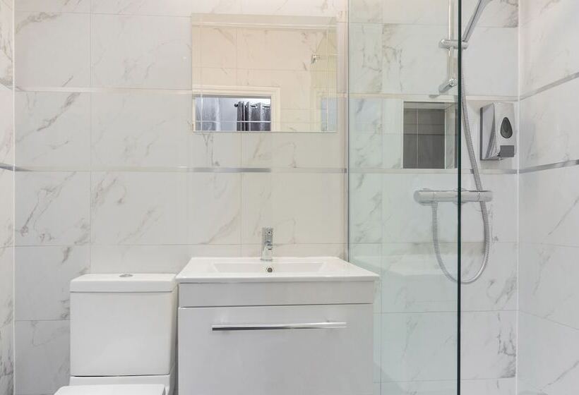 غرفة قياسية, Mentone