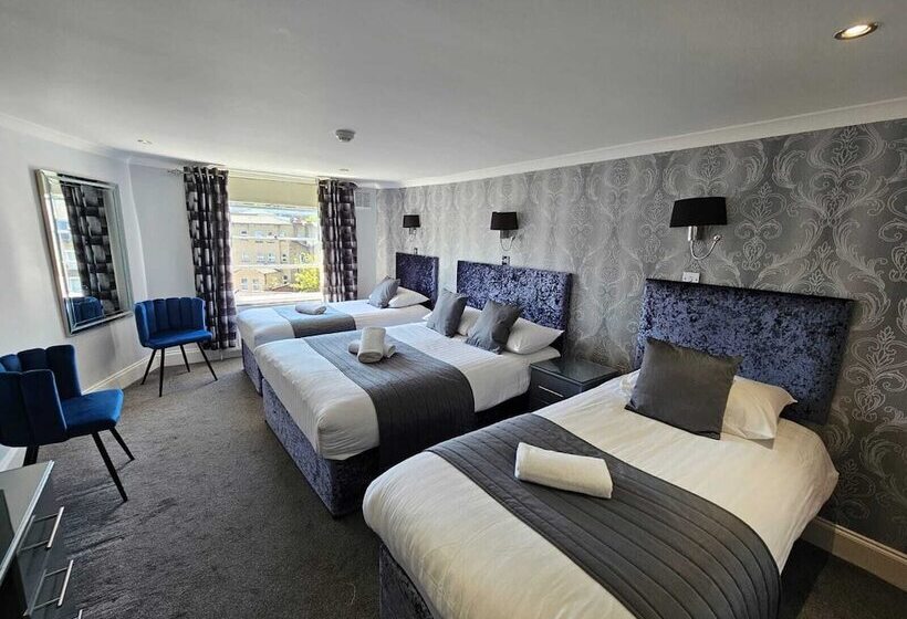 غرفة قياسية رباعية, Mentone