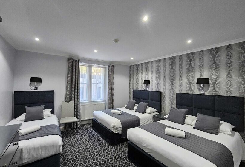 غرفة عائلية, Mentone