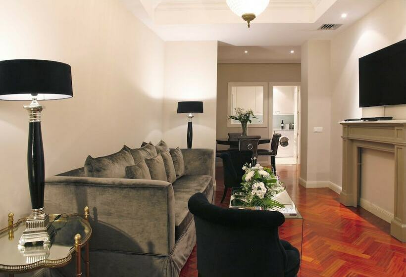 سوئیت سینیور, Boutike Cibeles