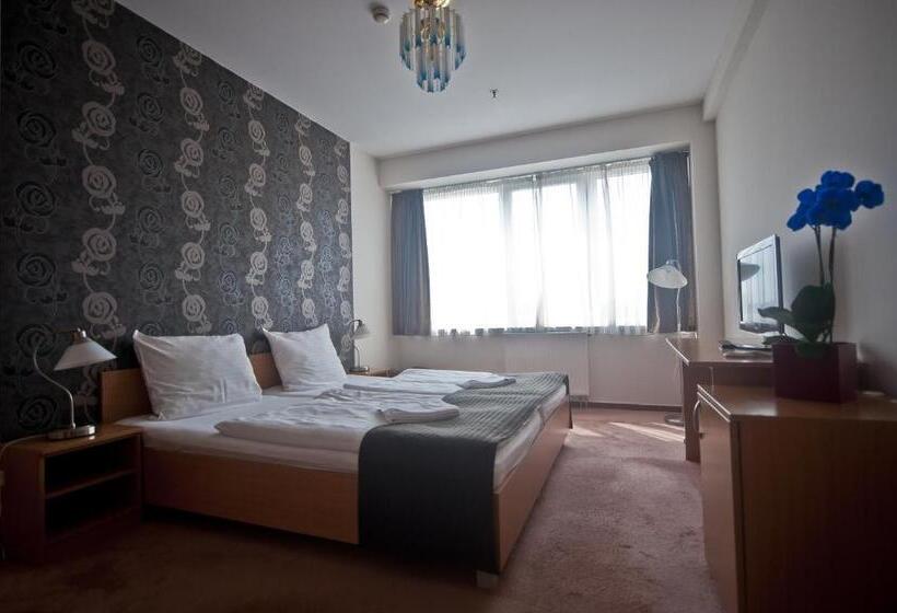 スタンダードルーム, Canada Hotel Budapest